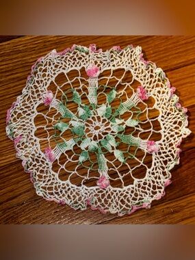 Irish Crochet Vintage Doilies Set of 2